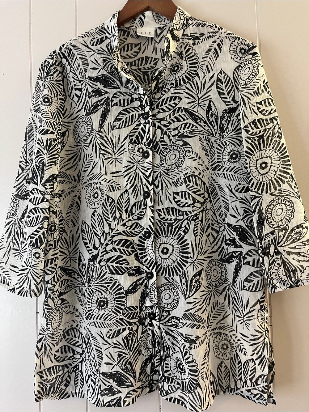 Black & White Floral Button-Front Jacket